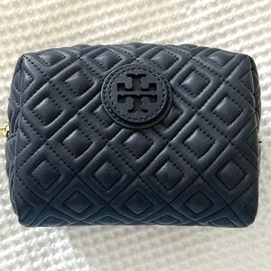 New Tory Burch Quilted Leather Clutch Pouch Navy Blue